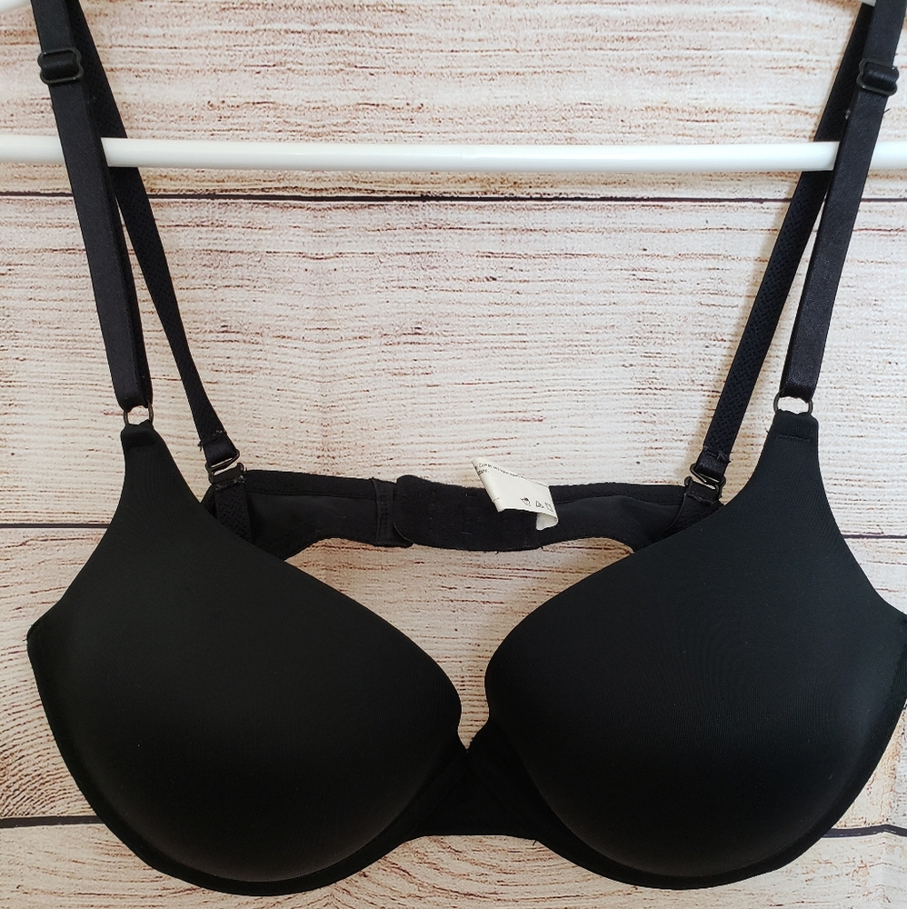 Maidenform bra size 36D.  Black